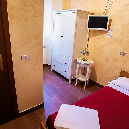 Fontana Hotel 2*